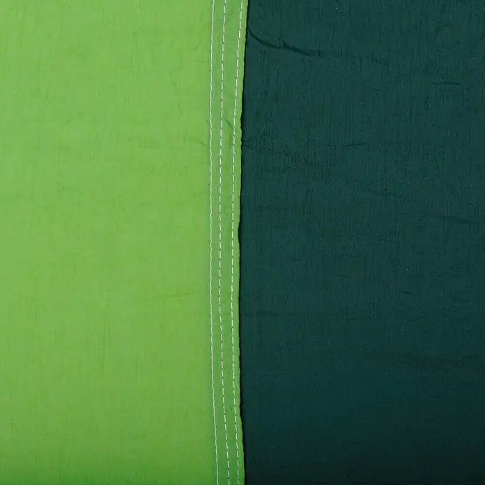 Amazonas Hängematte Silk Traveller forest - 220 x 140 cm, Grün - Detailaufnahme
