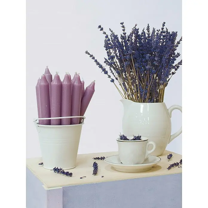Ceras Roura Vaso con vela - Ø x Al: 7 x 8,5 cm, Lavanda - Foto ambiente