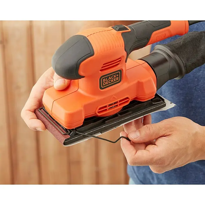 Black+Decker Vlakschuurmachine BEW220 - 150 W