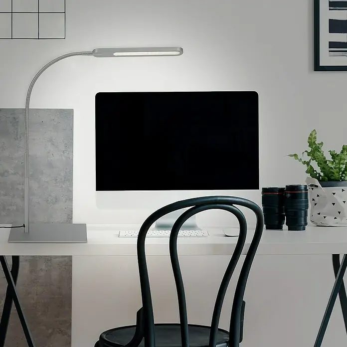 Briloner Led-tafellamp Servo - Zilver, Neutraal wit - Sfeeropname