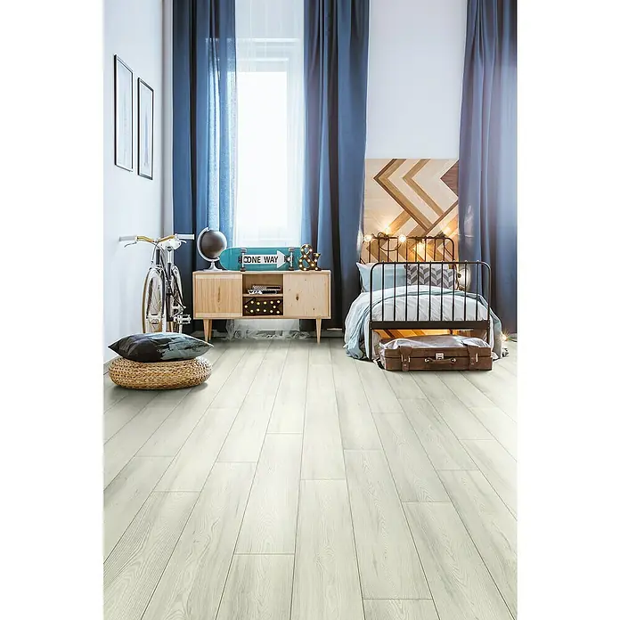 LOGOCLIC Aquaprotect Laminado Virgin Scandi Larch - 1.285 x 192 x 8 mm, AC5, Aqua Protect: Sí, Junta: Junta V4 - Foto ambiente