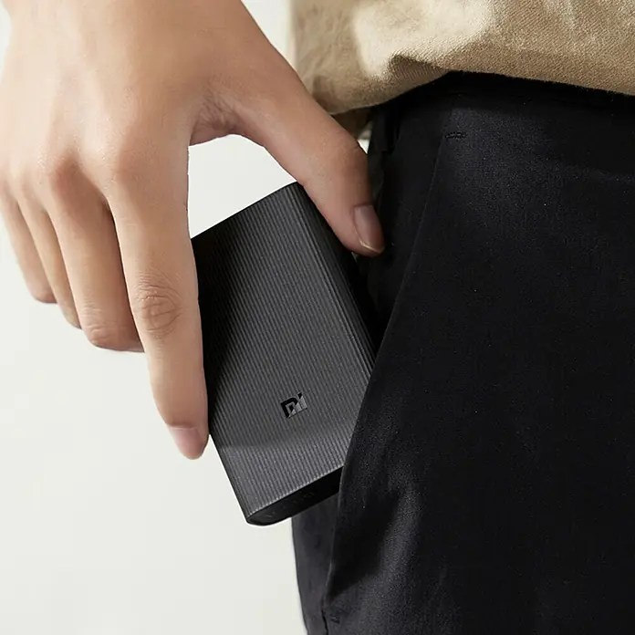 Xiaomi Powerbank 3 Ultrakompakt - Schwarz, Akkutyp: Lithium, Max. Leistung: 18 W - Anwendungsbeispiel