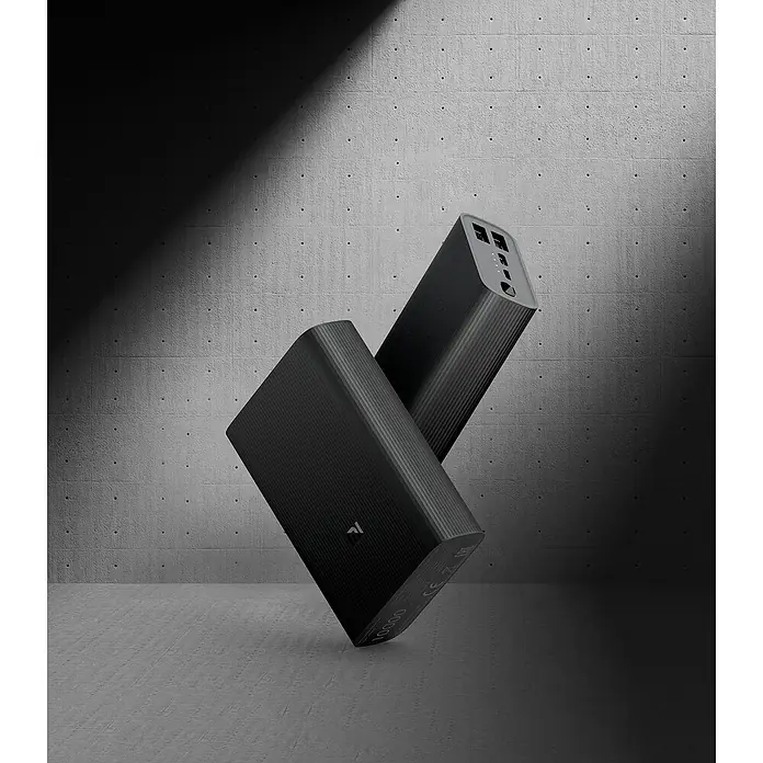 Xiaomi Powerbank 3 Ultrakompakt - Schwarz, Akkutyp: Lithium, Max. Leistung: 18 W - Stimmungsaufnahme