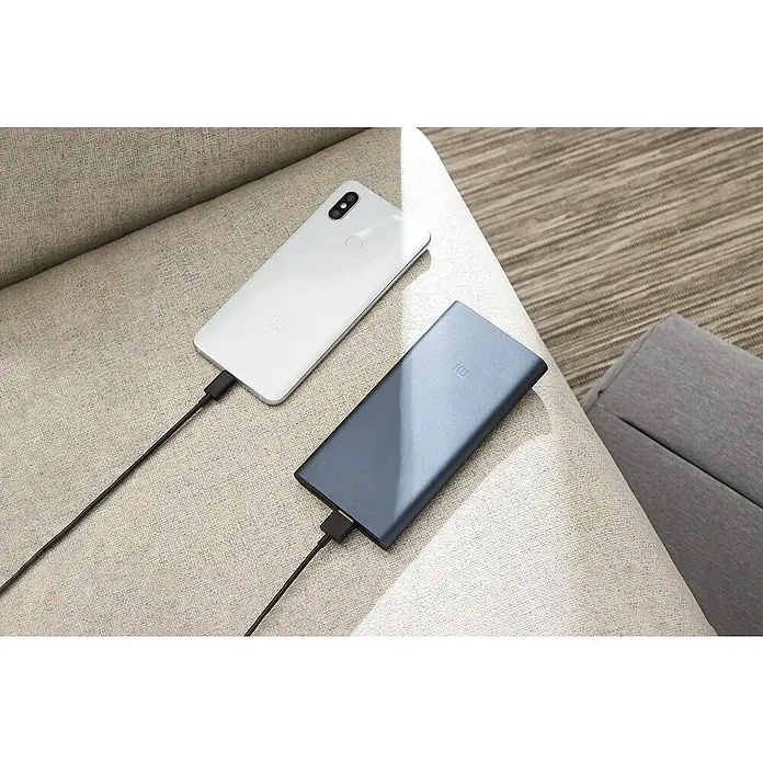 Xiaomi Powerbank Fast Charge Power Bank 3 - Schwarz, 18 W, Micro USB - Anwendungsbeispiel