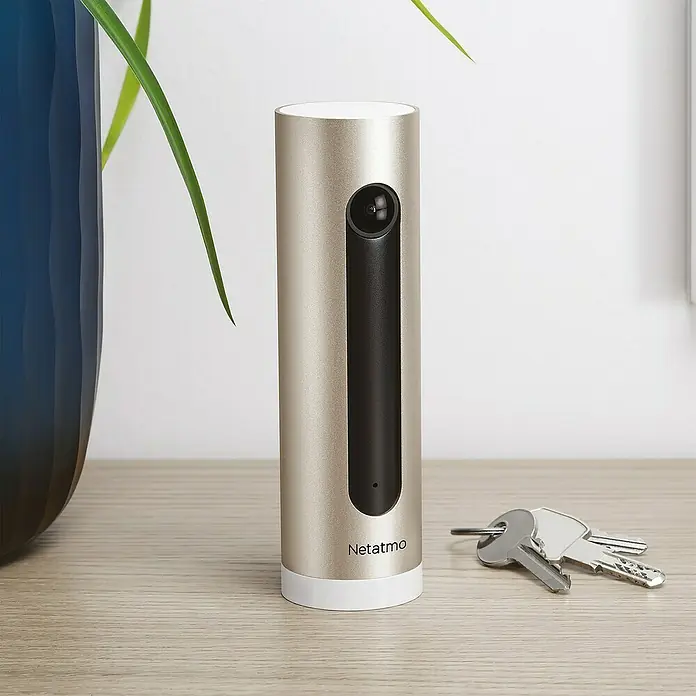 Netatmo Cámara para interior Welcome - 1.920 x 1.080 píxeles (Full HD), Ø x Al: 4,5 x 15,5 cm - Foto ambiente