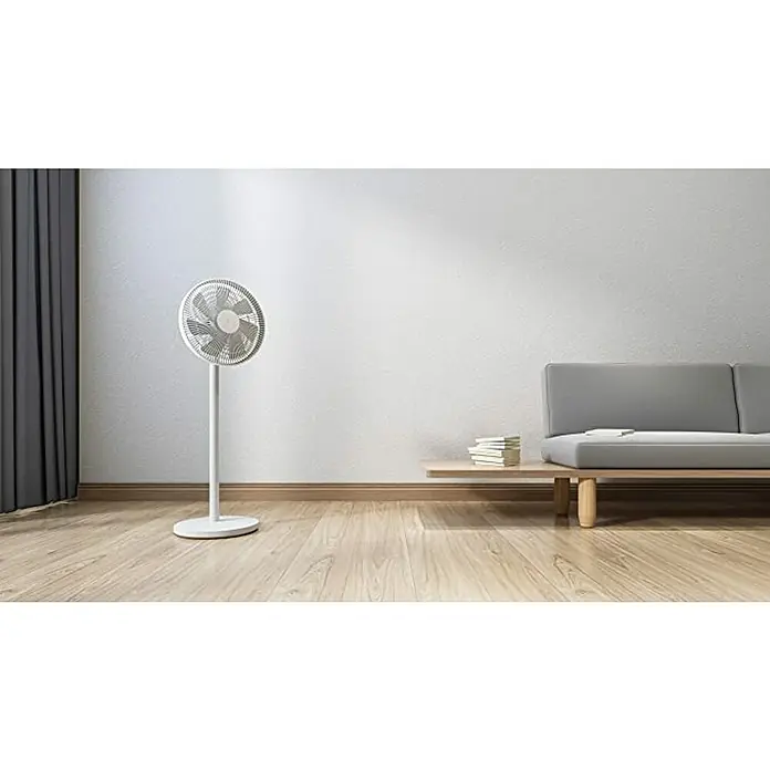 Xiaomi Ventilador de pie Mi Smart Standing Fan 1C / 2 Lite - Blanco, Diámetro: 34 cm, Altura: 90 cm - Foto ambiente