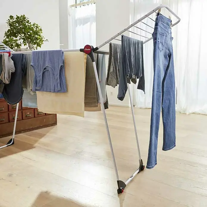 Vileda Wäscheständer Infinity Flex - Länge Wäscheleine: 30 m, Farbe: Weiß/Schwarz - Stimmungsaufnahme