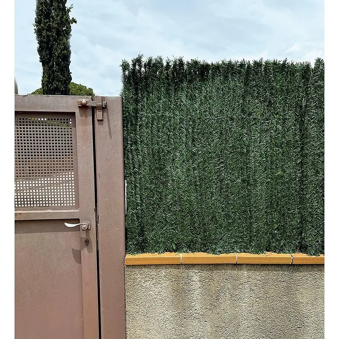 Nortene Malla de ocultación seto artificial Greenset - Verde, L x Al: 3 x 1 m - Foto ambiente