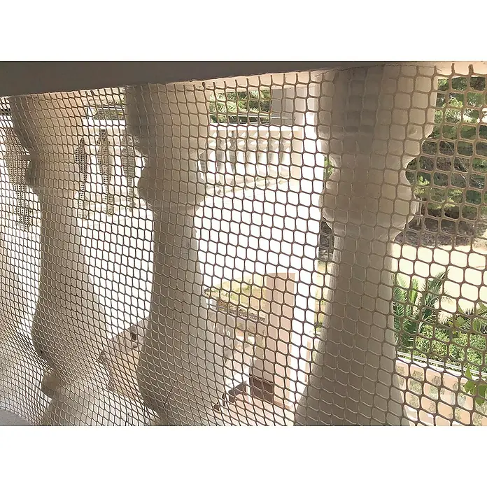 Nortene Malla protectora Balconet 05 - Blanco, L x Al: 5 x 1 m - Foto ambiente