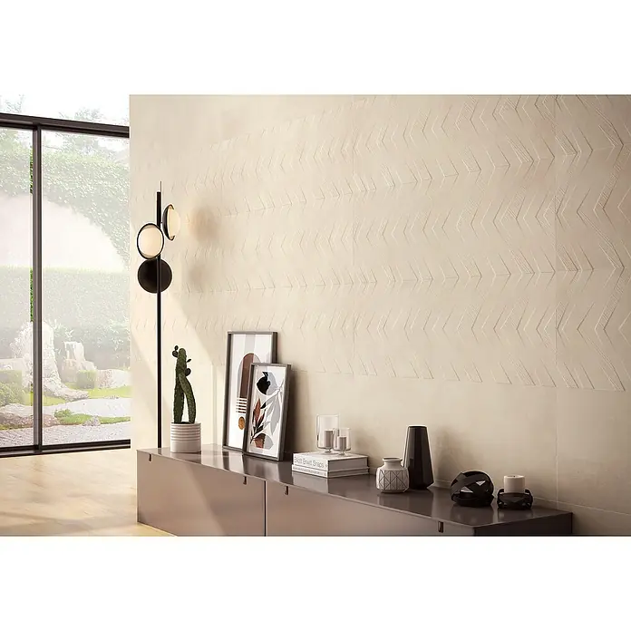BHS Showroom Revestimiento cerámico Energy Arrow - 40 x 120 cm, Ivory, Rectificado, Efecto cemento - Foto ambiente