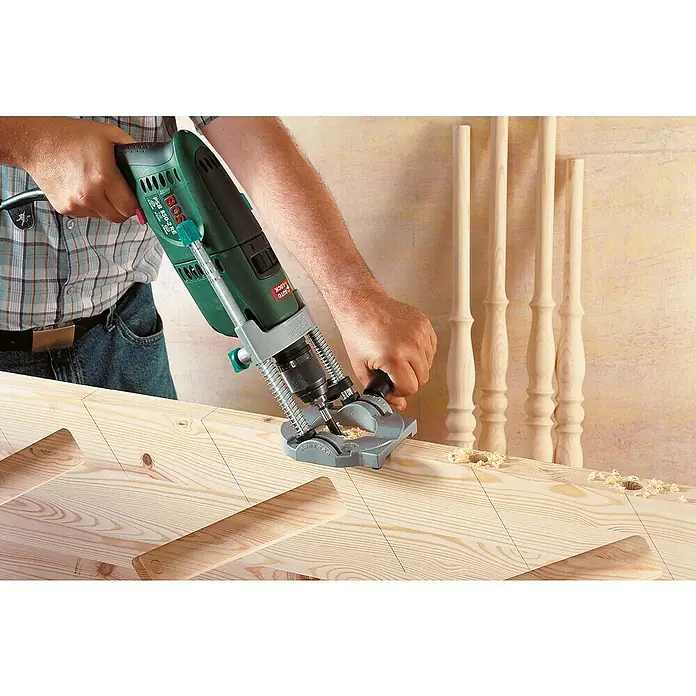 Wolfcraft Bohrständer Tec-Mobil - Aufnahme: 43 mm, Schwenkbar bis ± 45° - Anwendungsbeispiel