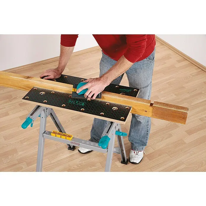 Wolfcraft Master Spann- & Arbeitstisch Master 200 - Arbeitshöhe: 800 mm, Größe Arbeitstisch: 64,5 x 30 cm - Anwendungsbeispiel
