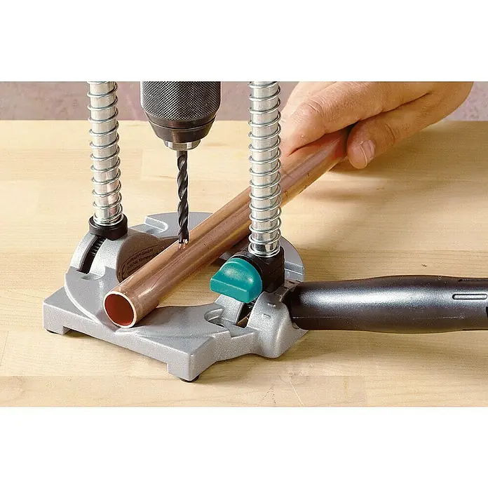 Wolfcraft Bohrständer Tec-Mobil - Aufnahme: 43 mm, Schwenkbar bis ± 45° - Anwendungsbeispiel