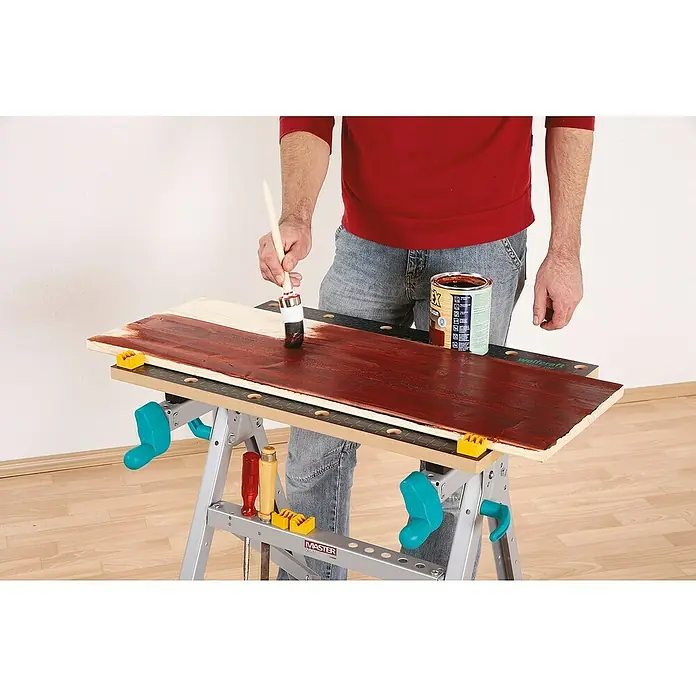 Wolfcraft Master Spann- & Arbeitstisch Master 200 - Arbeitshöhe: 800 mm, Größe Arbeitstisch: 64,5 x 30 cm - Anwendungsbeispiel