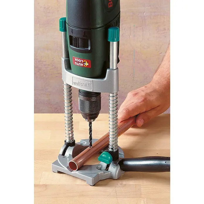 Wolfcraft Bohrständer Tec-Mobil - Aufnahme: 43 mm, Schwenkbar bis ± 45° - Anwendungsbeispiel