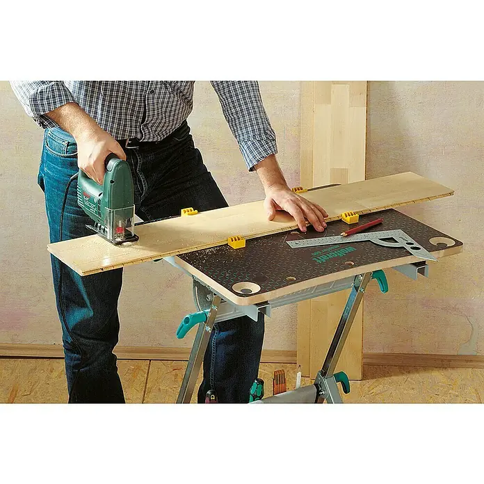 Wolfcraft Master Spann- & Arbeitstisch Master 600 - Arbeitshöhe: 780 mm - 950 mm, Größe Arbeitstisch: 65 x 42 cm - Anwendungsbeispiel