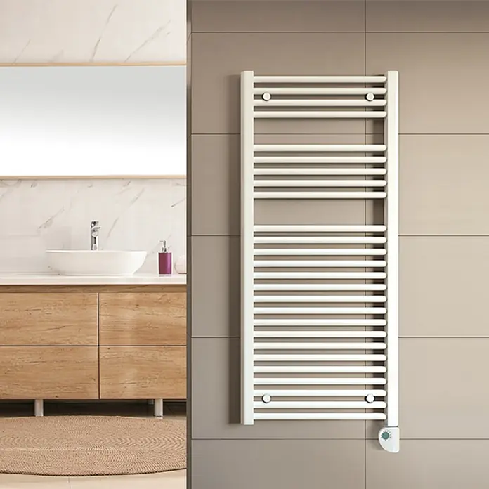 Rointe Radiador toallero eléctrico Giza SRT - 50 x 88 cm, 300 W, Blanco - Foto ambiente