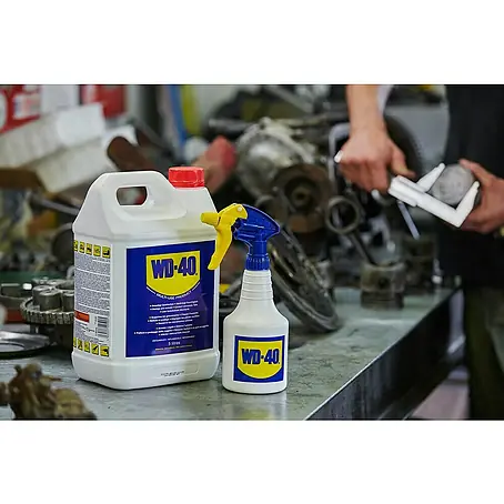WD-40  Aceite para herrajes multiuso