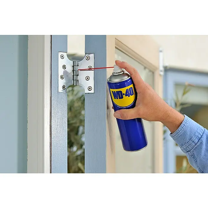 WD-40 Lubricante Multiuso - 400 ml - Producto en uso