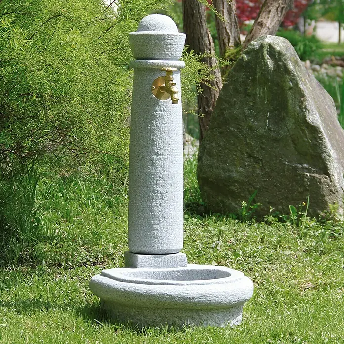 Garantia Brunnen Venezia - Lightgranite, 52 x 44 x 90 cm - Stimmungsaufnahme
