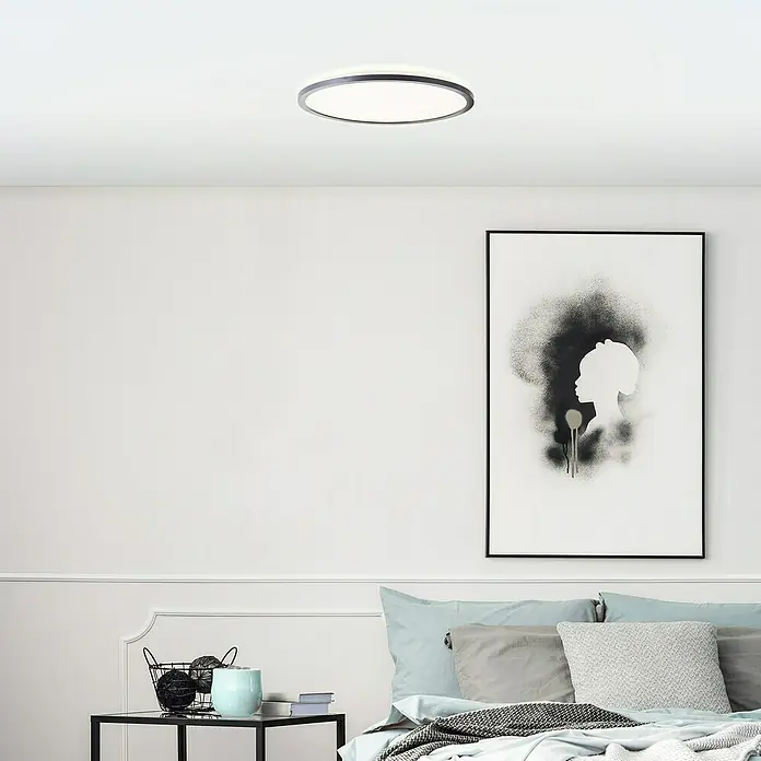 Brilliant LED-Deckenleuchte rund Tanida - 24 W, Ø x H: 42 x 2,5 cm, Schwarz, Kaltweiß - Stimmungsaufnahme