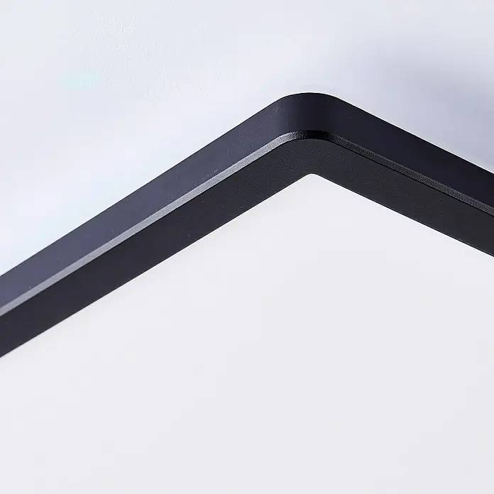 Brilliant LED-Deckenleuchte Tanida - 20 W, L x B x H: 29,5 x 29,5 x 2,6 cm, Schwarz, Kaltweiß - Detailaufnahme
