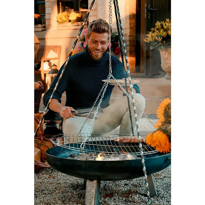 Buschbeck Schwenkgrill - Passend für: Buschbeck Feuerschale Ø 80 - 100 cm - Stimmungsaufnahme