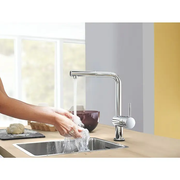 Grohe Spültischarmatur Minta Touch - Touch-Wasseraktivierung, Chrom, Glänzend - Anwendungsbeispiel