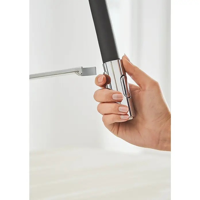 Grohe Spültischarmatur Feel - Chrom, Glänzend, Hoher Auslauf - Anwendungsbeispiel