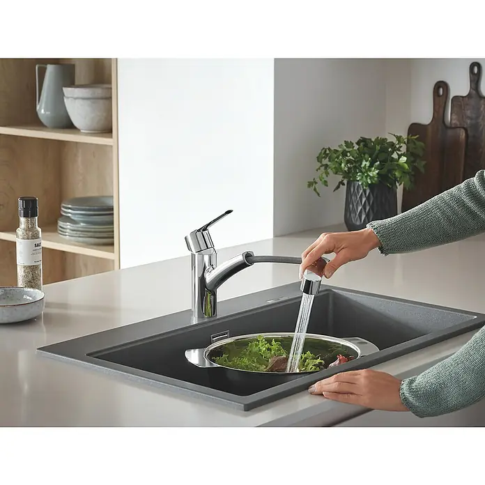 Grohe Start Spültischarmatur QuickFix S-Size - Chrom, Glänzend, Gussauslauf schwenkbar - Anwendungsbeispiel