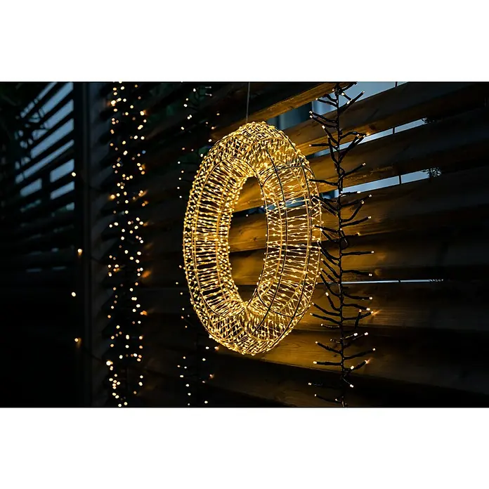 Cable con luces LED Circular - Diámetro: 40 cm, Número de LED: 1.500 ud., Color de luz: Blanco cálido - Producto en uso