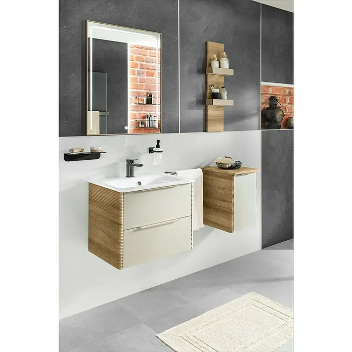 Camargue Marea Wandpaneel - Goldbronze, 18 x 10,2 x 80 cm - Stimmungsaufnahme