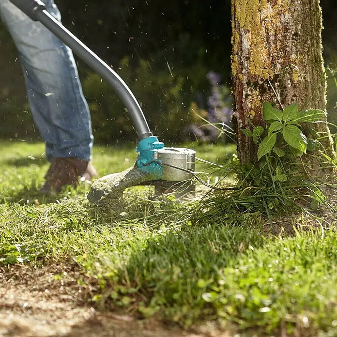 Gardena PowerCut Akumulatorski trimer Li-40/30 - 40 V, Litij-ionska, Bez akumulatora, Širina reza: 30 cm - Proizvod u upotrebi