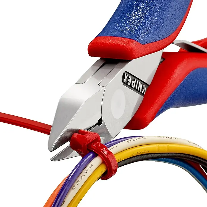 Knipex Seitenschneider - Länge: 115 mm, Material Griff: Mehrkomponenten-Hülle, Spitz, Ausführung Kopf: Mit kleiner Facette, Härte Schneide: Ca. 57 HRC - Anwendungsbeispiel