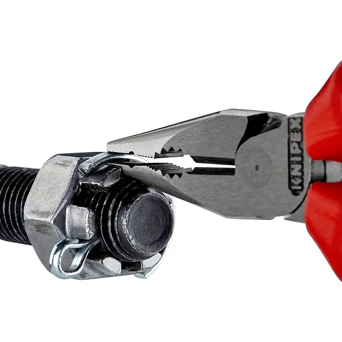 Knipex Kombizange - Länge: 145 mm, Ausführung Kopf: Mit Facette, Material Griff: Mehrkomponenten-Hülle - Anwendungsbeispiel