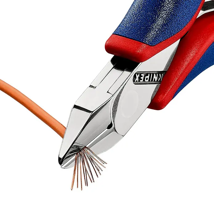 Knipex Seitenschneider - Länge: 115 mm, Material Griff: Mehrkomponenten-Hülle, Spitz, Ausführung Kopf: Mit kleiner Facette, Härte Schneide: Ca. 60 HRC - Anwendungsbeispiel