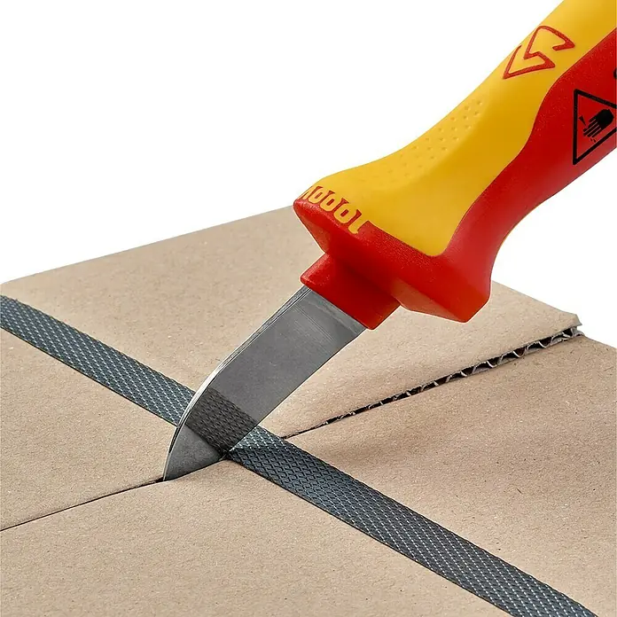 Knipex Kabelmesser - Schneide, Klingenlänge: 50 mm - Anwendungsbeispiel