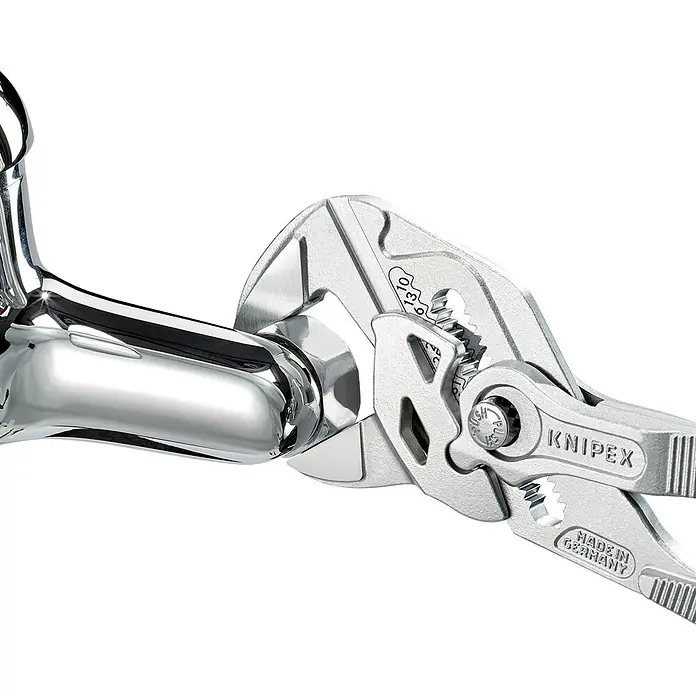 Knipex Zangenschlüssel - Greifkapazität Muttern: 35 mm, Vernickelt, Kunststoff überzogen - Anwendungsbeispiel