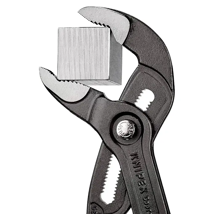 Knipex Vízpumpa fogó Cobra - Hosszúság: 300 mm - Használati példa