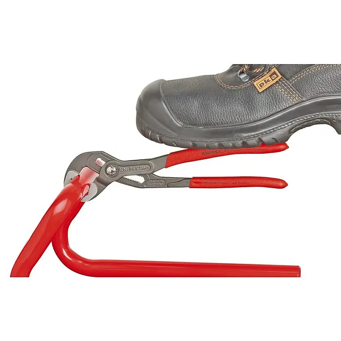 Knipex Vízpumpa fogó Cobra - Hosszúság: 250 mm - Használati példa