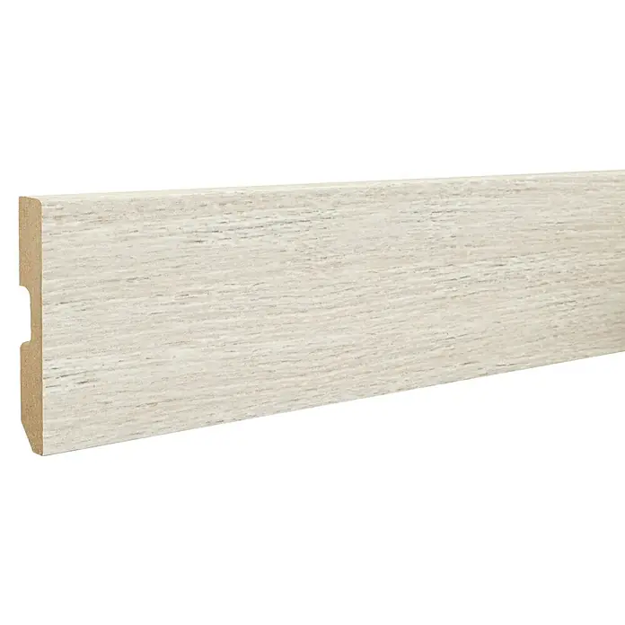 LOGOCLIC Zócalo Roble Glasgow - 2,2 m x 15 mm x 80 mm - Primer plano