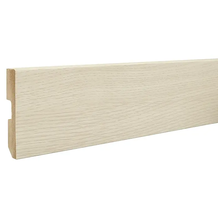 LOGOCLIC Zócalo Roble Europe - 2,2 m x 15 mm x 80 mm - Primer plano