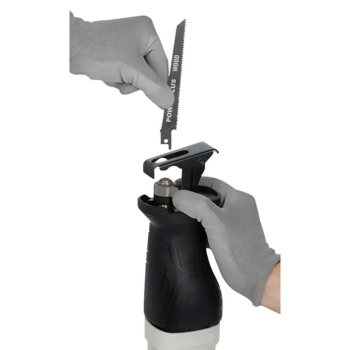 PowerPlus Reciprozaag - 710 W - Close-up