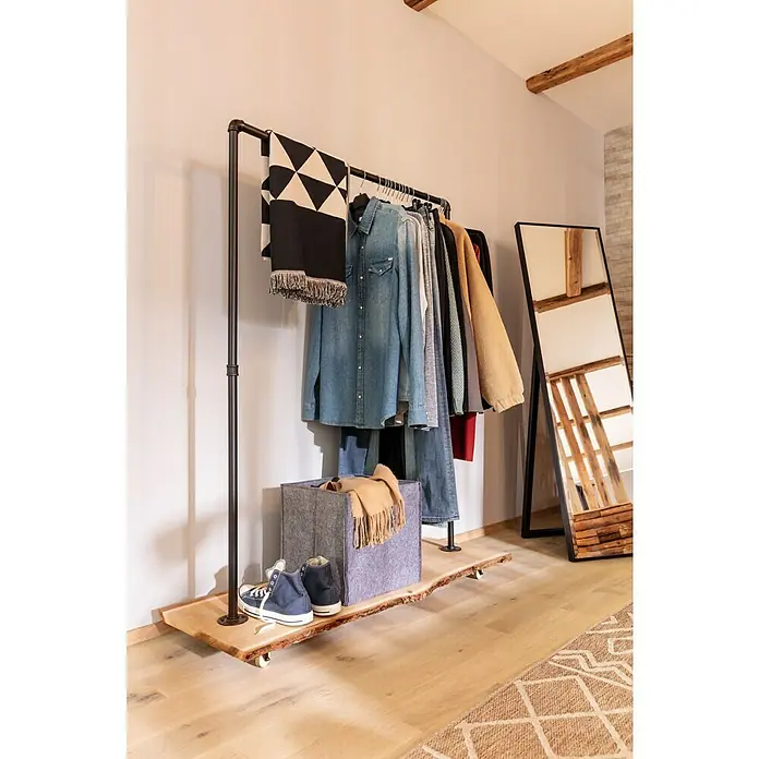 Exclusivholz Blockware - Douglasie, Anfallende Breite: 20 - 25 cm, 120 x 3 cm - Stimmungsaufnahme