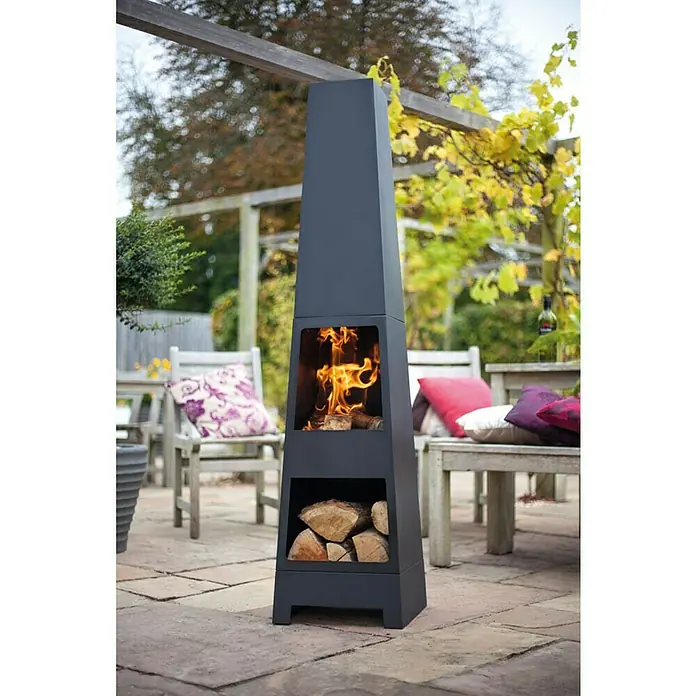 Buschbeck Chimenea para jardín Malmö - 36 x 36 x 150 cm, Acero, Recubrimiento en polvo - Foto ambiente