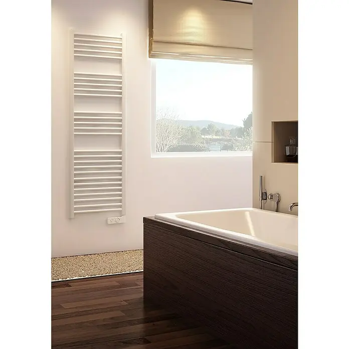 Radiador toallero eléctrico - An x Al: 48 x 145,1 cm, 750 W, Blanco - Foto ambiente