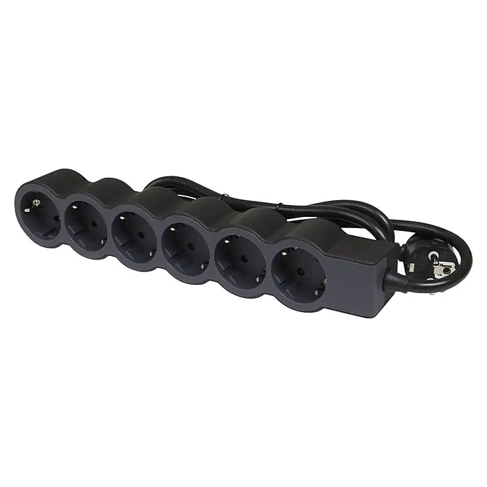 Legrand Base de enchufe múltiple Standard - Negro, Longitud del cable: 1,5 m, 6 ud. - Vista angular