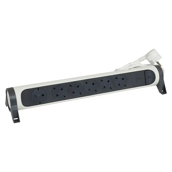 Legrand Base de enchufe múltiple Premium - x 6, Blanco/Negro, Longitud del cable: 1,5 m, 3.680 W - Vista angular