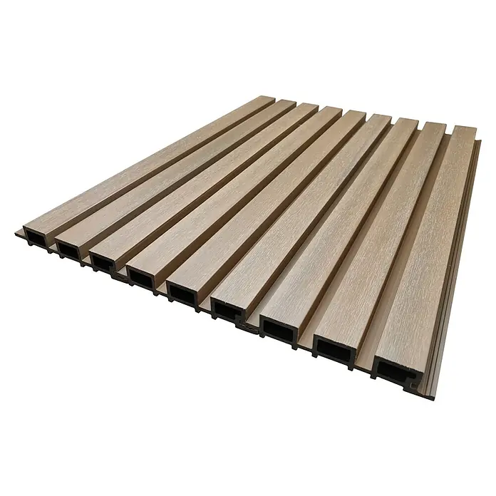Revestimiento de pared alistonado - 220 x 17 cm, Marrón - Vista angular
