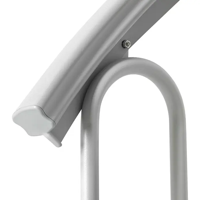 Fontanot Spindeltreppe Nice 3 - Durchmesser: 100 cm, Grau Metallic, Farbe Stufen: Grau Metallic, Geschosshöhe: 274 cm - 326 cm - Detailaufnahme